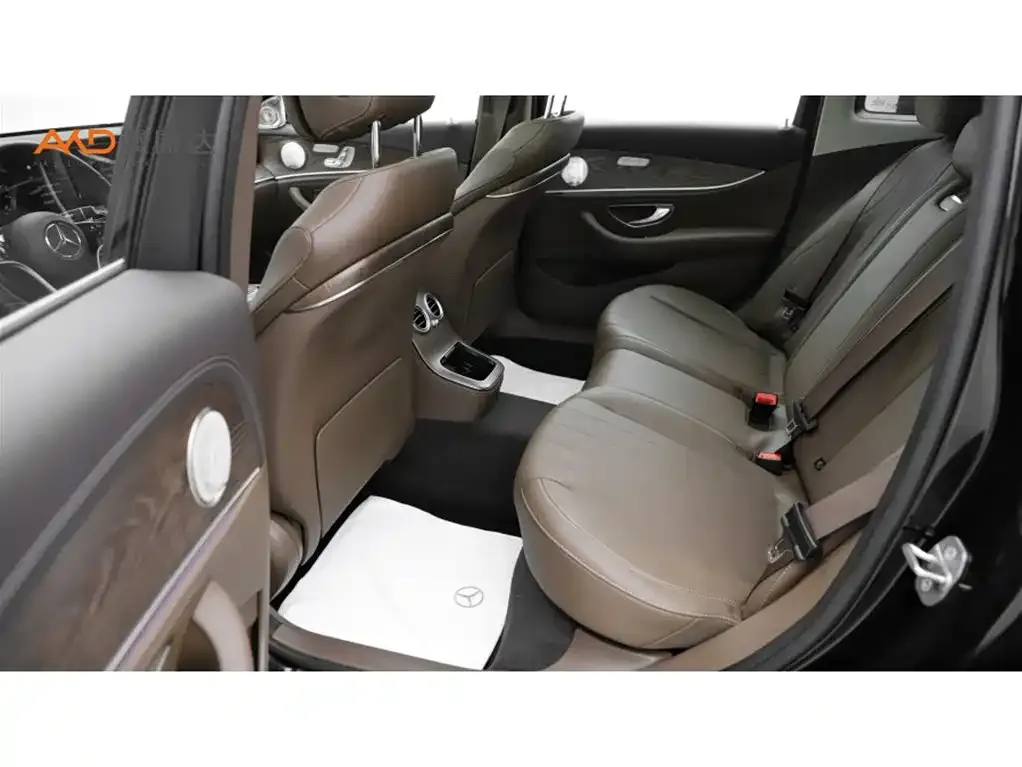 Mercedes-Benz E-Class 2023 из CN, фото 10