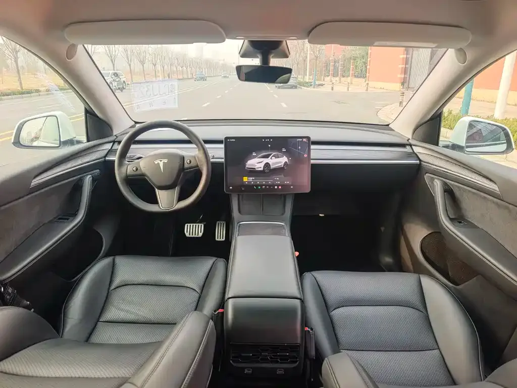 Tesla Model Y 2024 из CN, фото 7