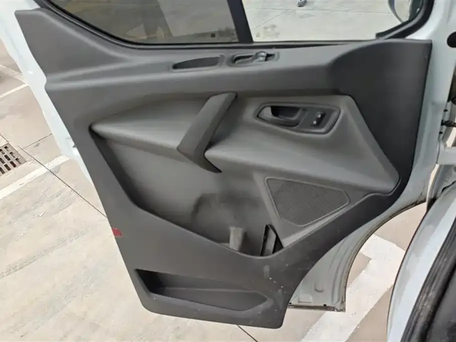 Ford Transit 2021 из CN, фото 2