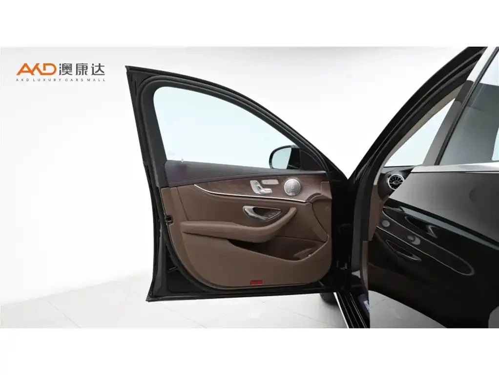 Mercedes-Benz E-Class 2023 из CN, фото 10