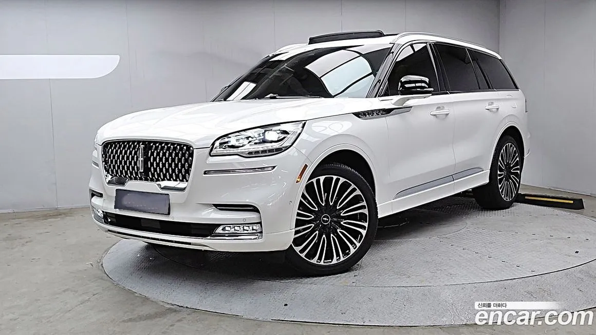 Lincoln Aviator — фото 1