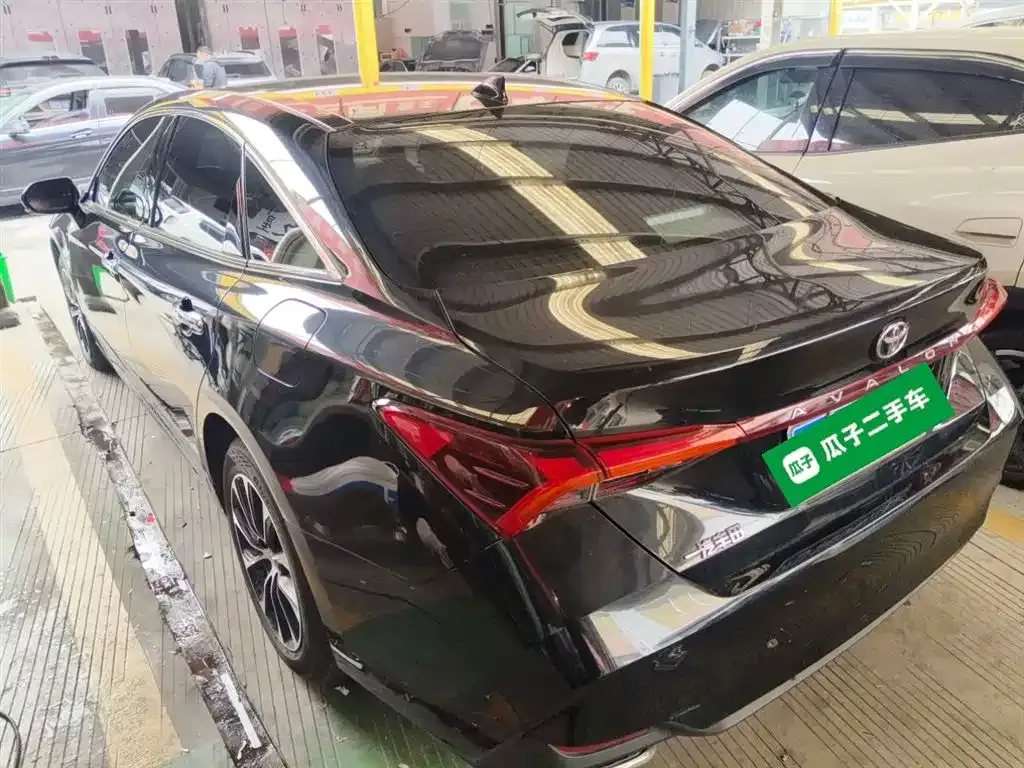 Toyota Avalon 2023 из CN, фото 7