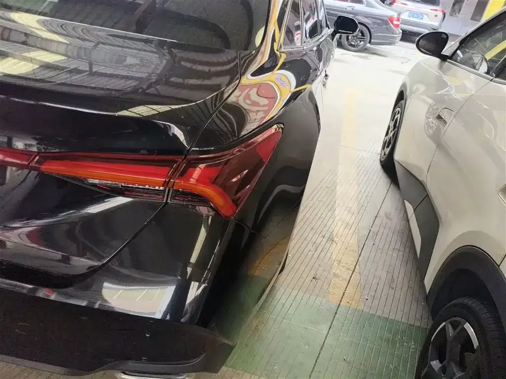 Toyota Avalon 2023 из CN, фото 3
