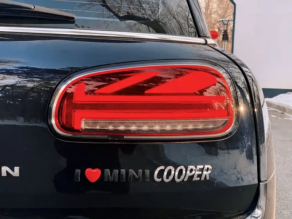 MINI Clubman — фото 7