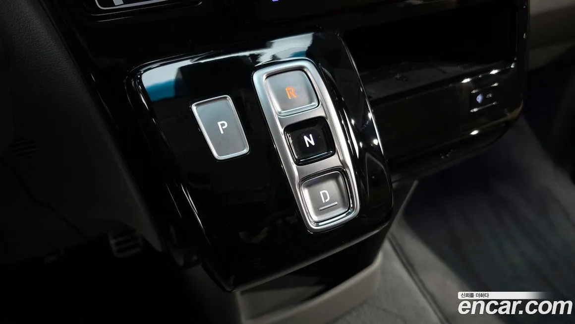 Hyundai Staria — фото 3