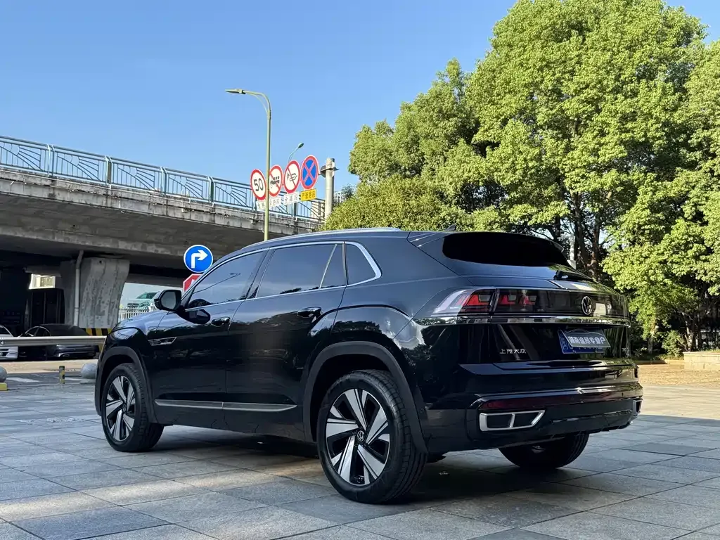 Volkswagen Teramont 2023 из CN, фото 9