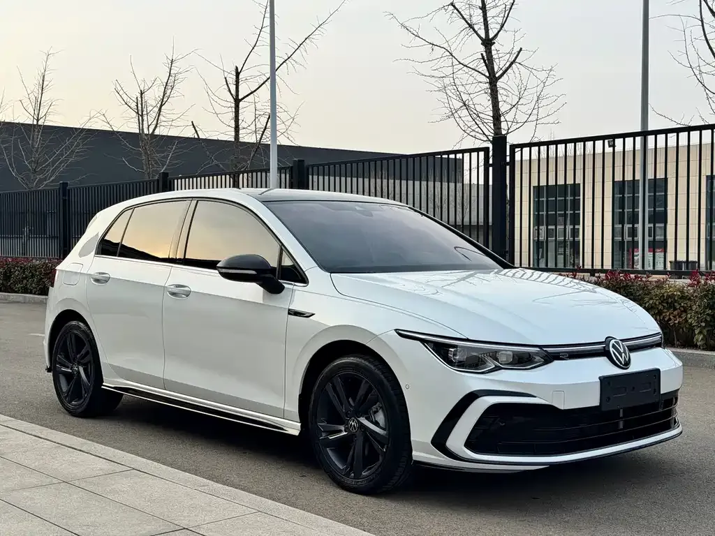 Volkswagen Golf 2022 из CN, фото 8