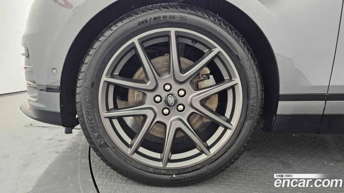 Land Rover Range Rover Velar 2025 из KR, фото 8