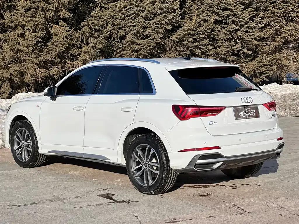 Audi Q3 2021 из CN, фото 10