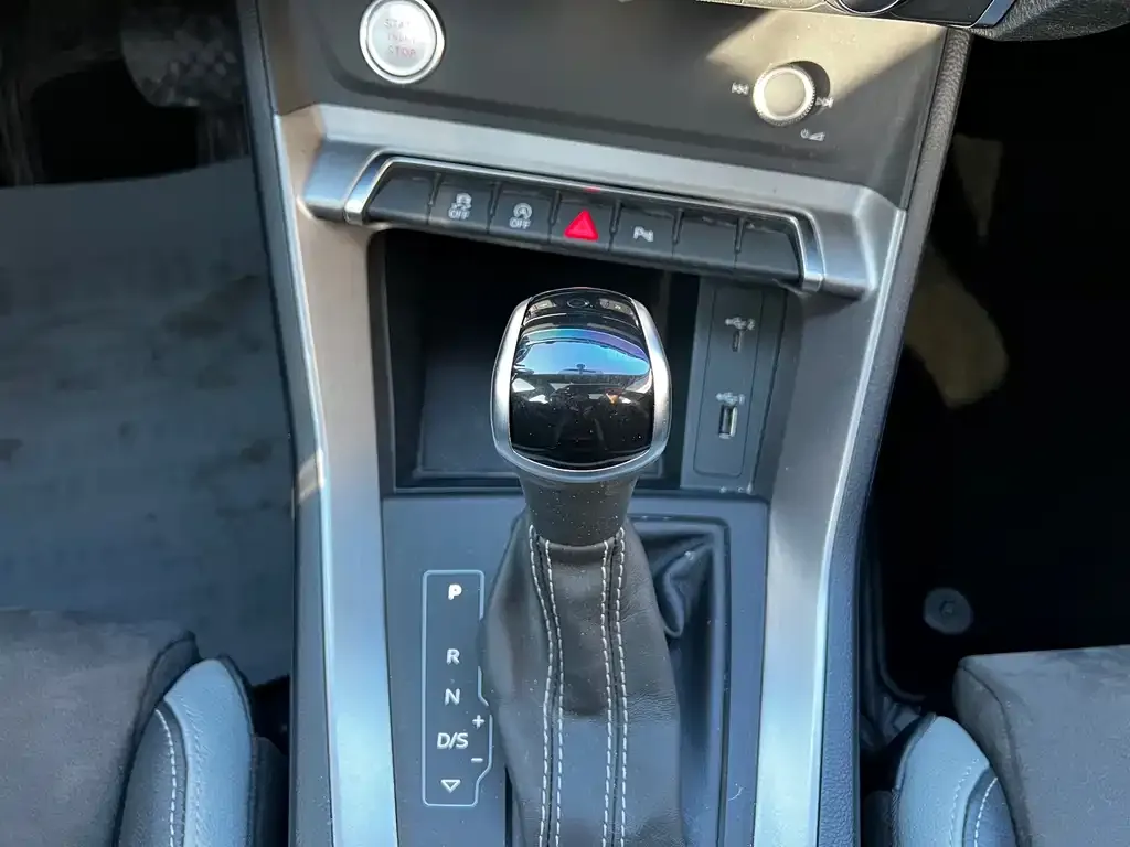 Audi Q3 2021 из CN, фото 2
