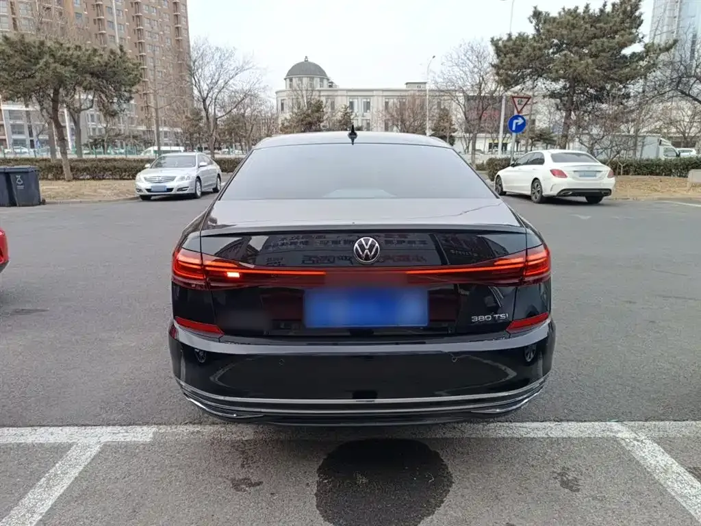 Volkswagen Passat 2024 из CN, фото 3