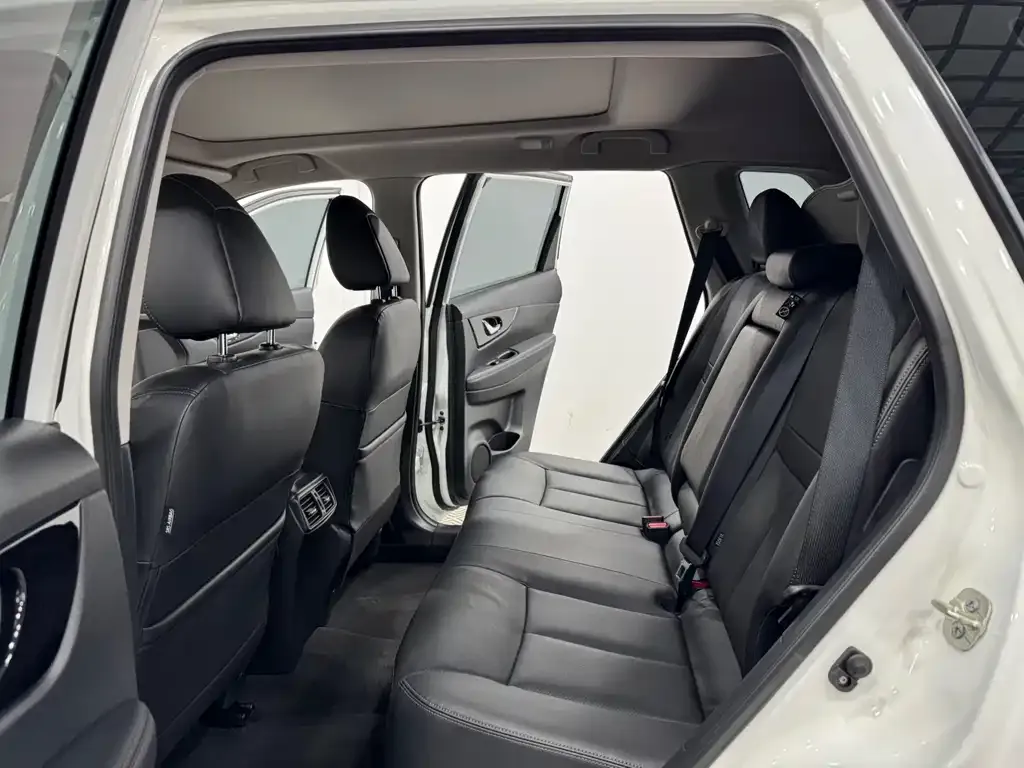Nissan X-Trail 2022 из CN, фото 8