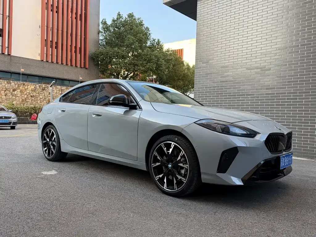 BMW 2 Series 2025 из CN, фото 10