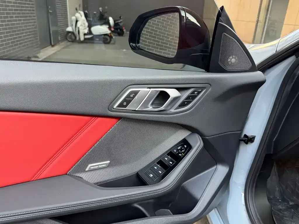 BMW 2 Series 2025 из CN, фото 5