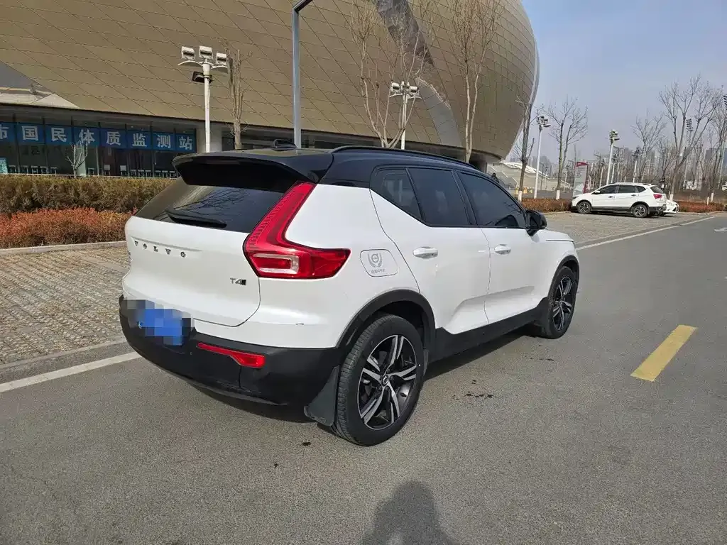 Volvo XC40 2021 из CN, фото 4