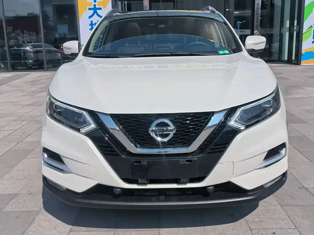 Nissan Qashqai — фото 2