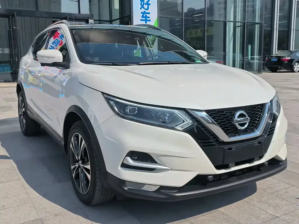 Nissan Qashqai — фото 6