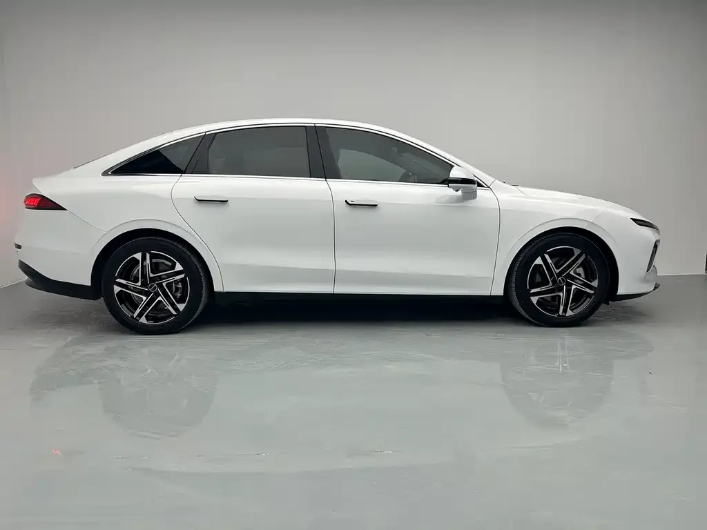 Roewe D7 2023 из CN, фото 4