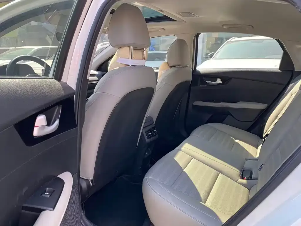 Kia K3 2023 из CN, фото 4