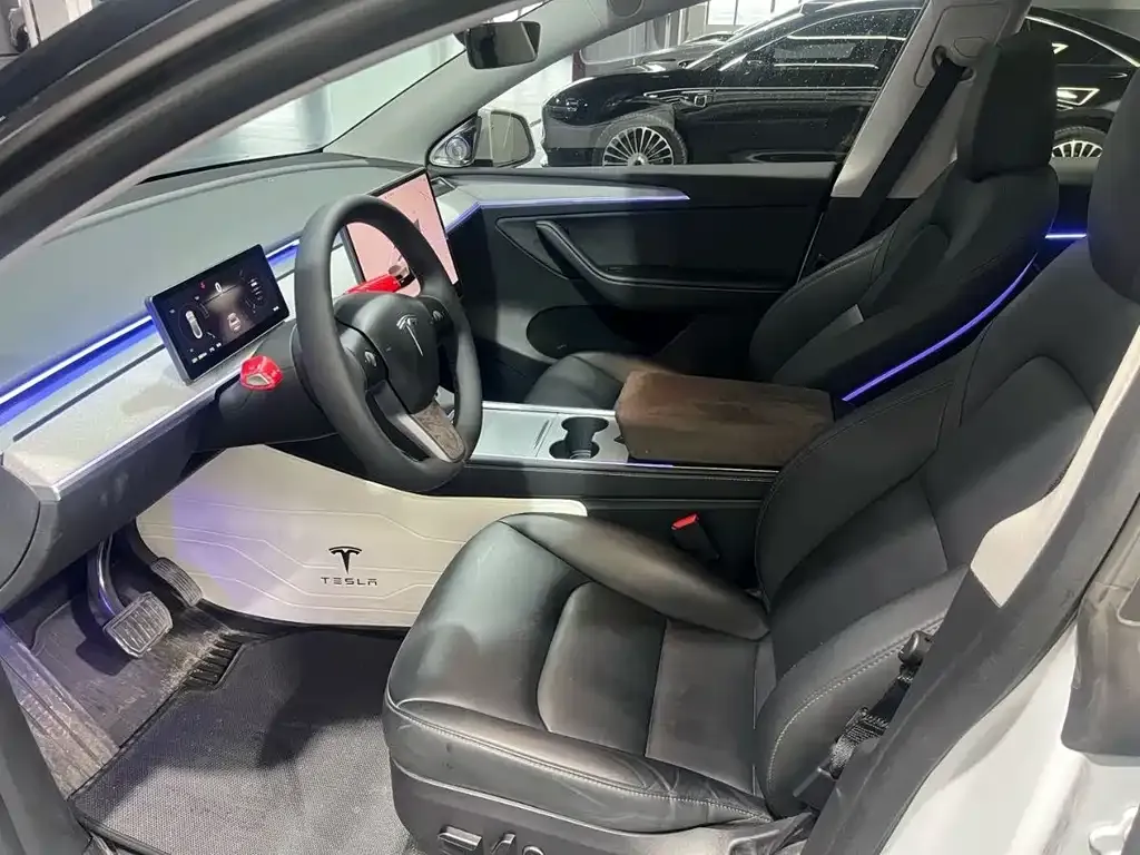 Tesla Model Y 2024 из CN, фото 10