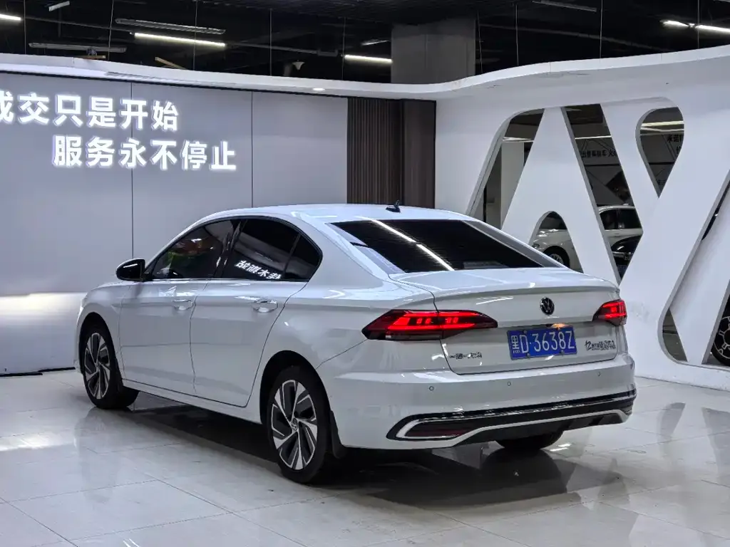 Volkswagen Bora 2023 из CN, фото 8