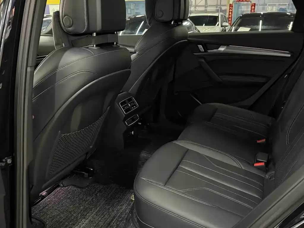 Audi Q5L 2025 из CN, фото 5