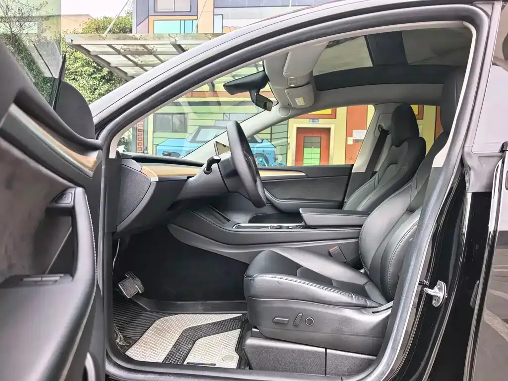 Tesla Model Y 2022 из CN, фото 4