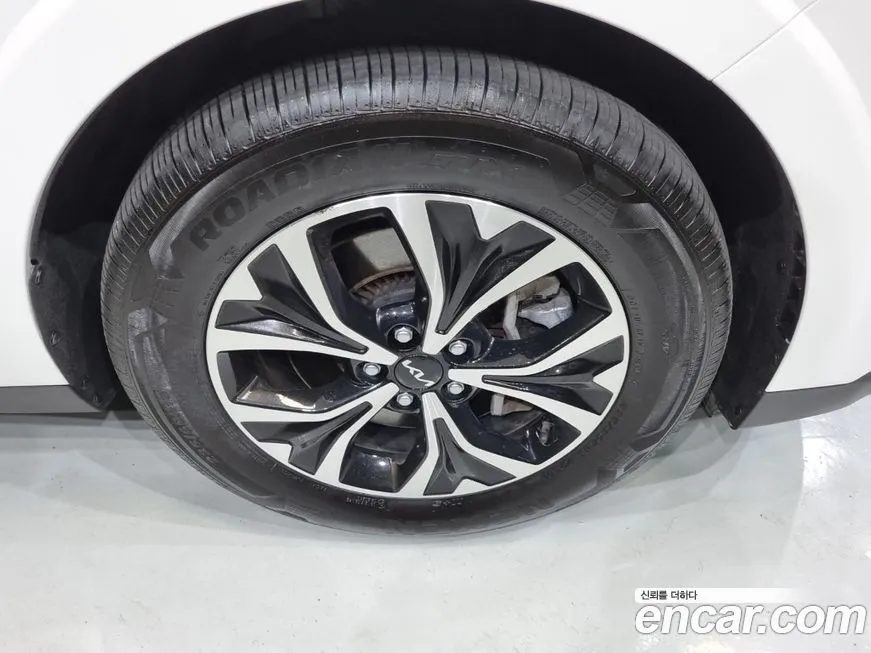 Kia Carnival 2023 из KR, фото 2