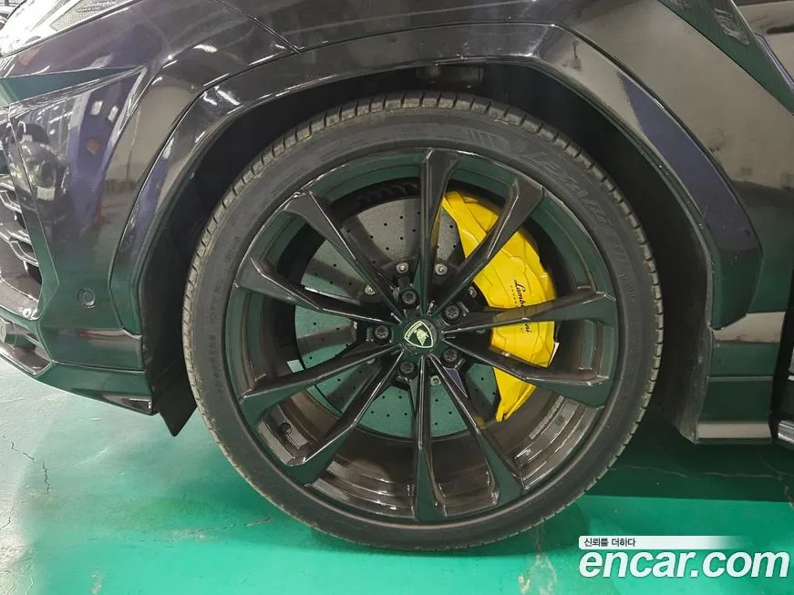 Lamborghini Urus 2021 из KR, фото 5