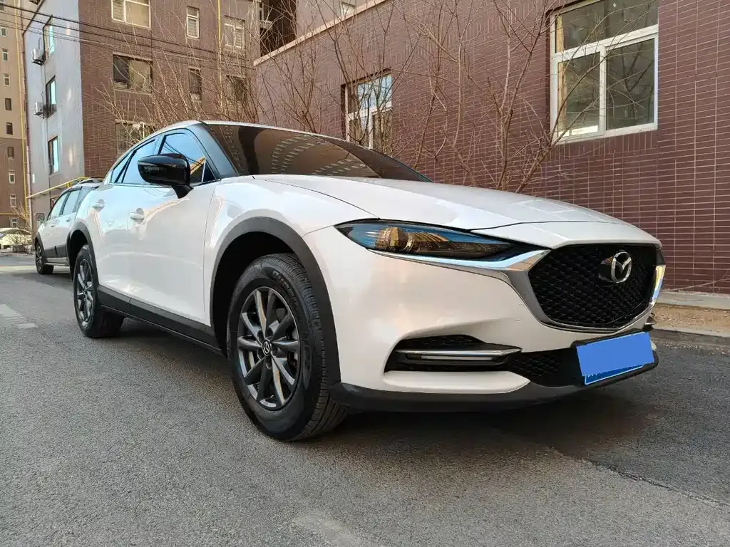 Mazda CX-4 2023 из CN, фото 4