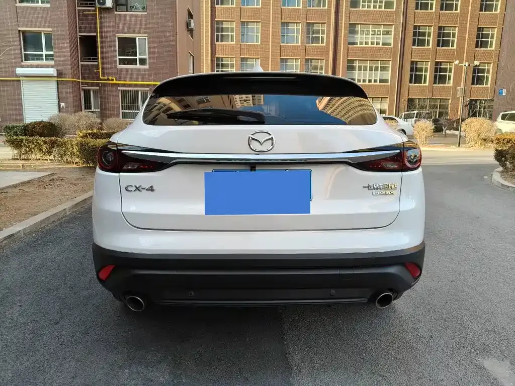Mazda CX-4 2023 из CN, фото 10