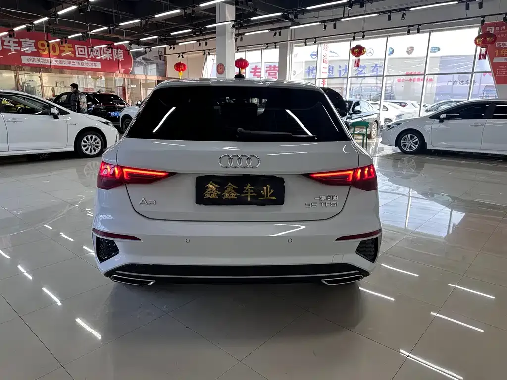 Audi A3 2023 из CN, фото 4