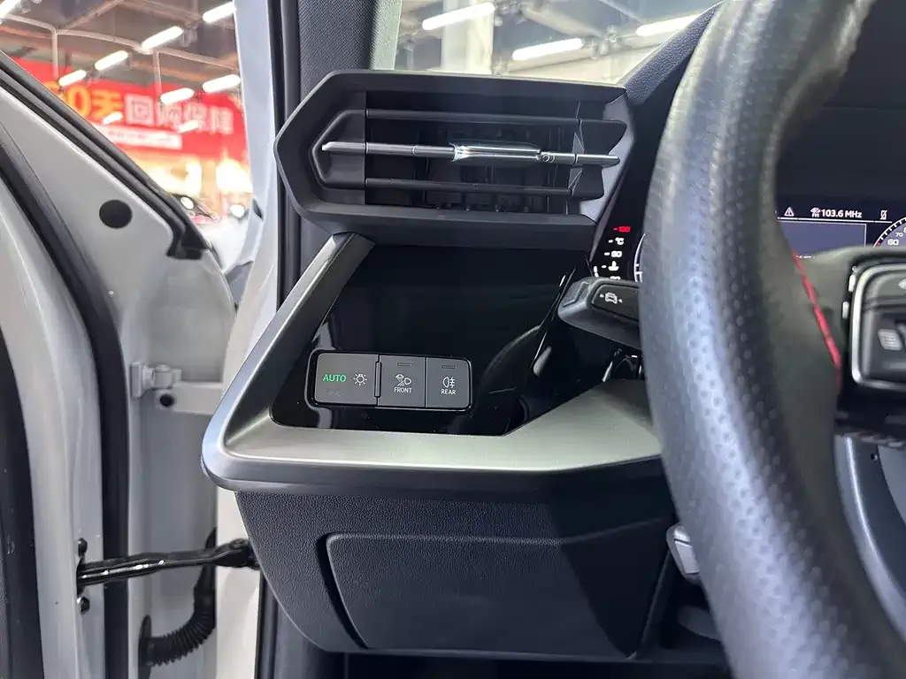 Audi A3 2023 из CN, фото 8