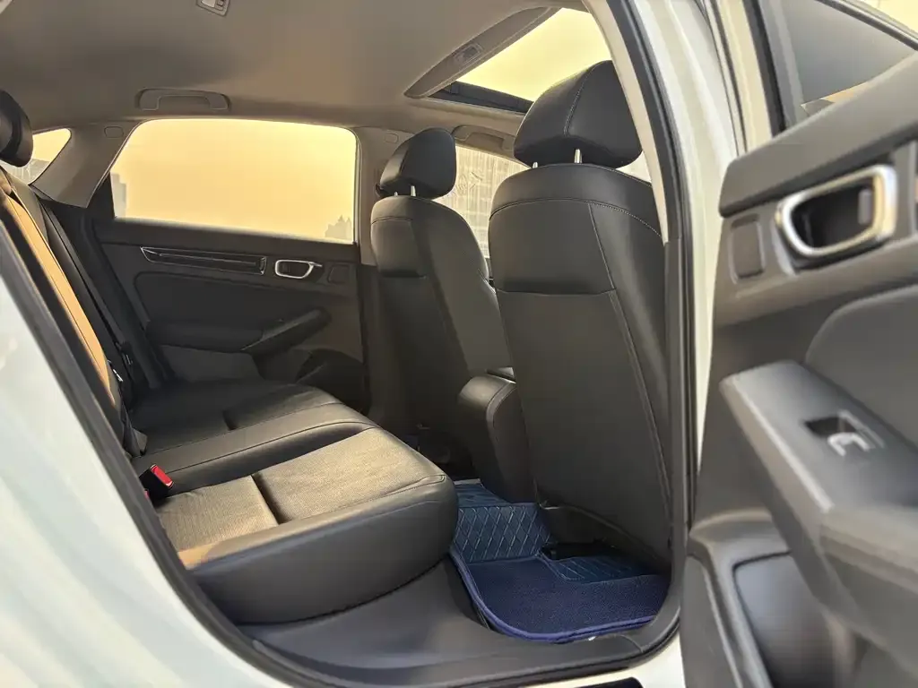 Honda Civic 2022 из CN, фото 2