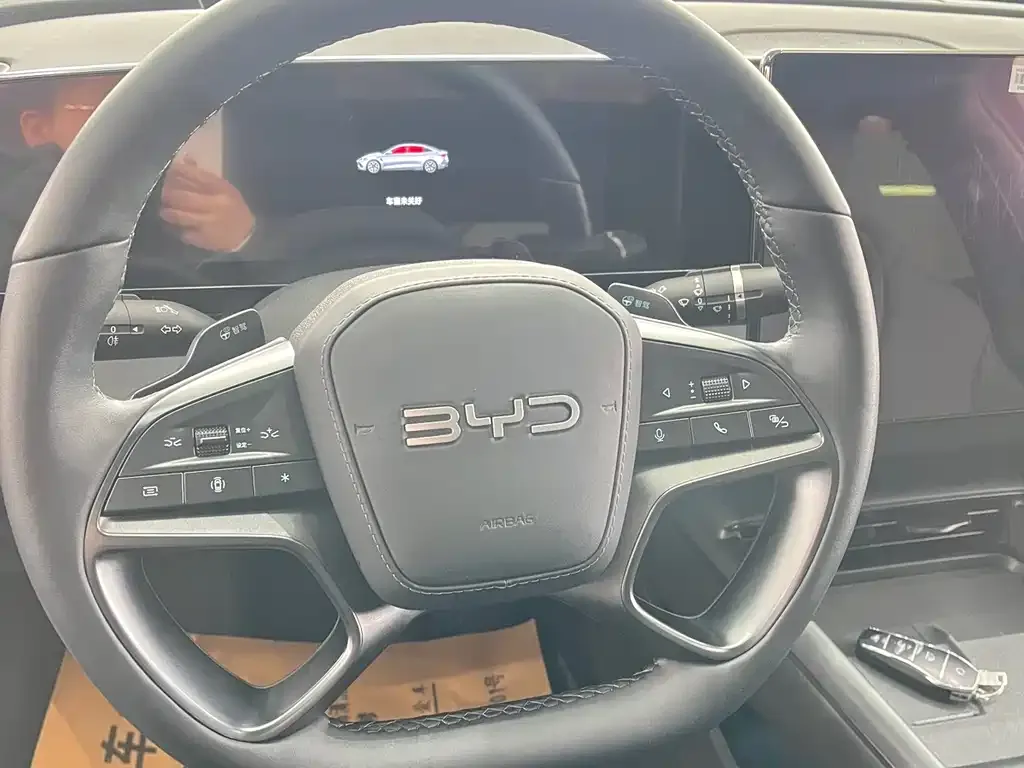 BYD Seal — фото 2