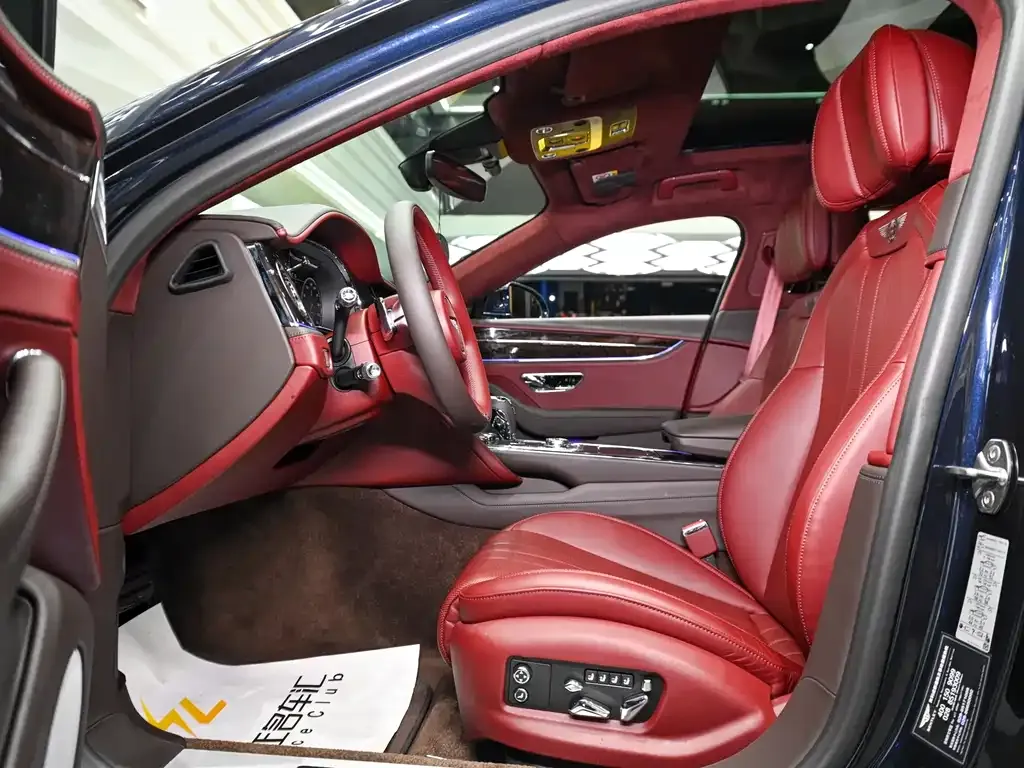 Bentley Flying Spur — фото 9