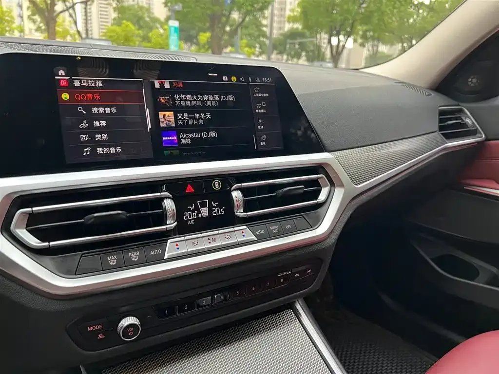 BMW 3 Series 2022 из CN, фото 6