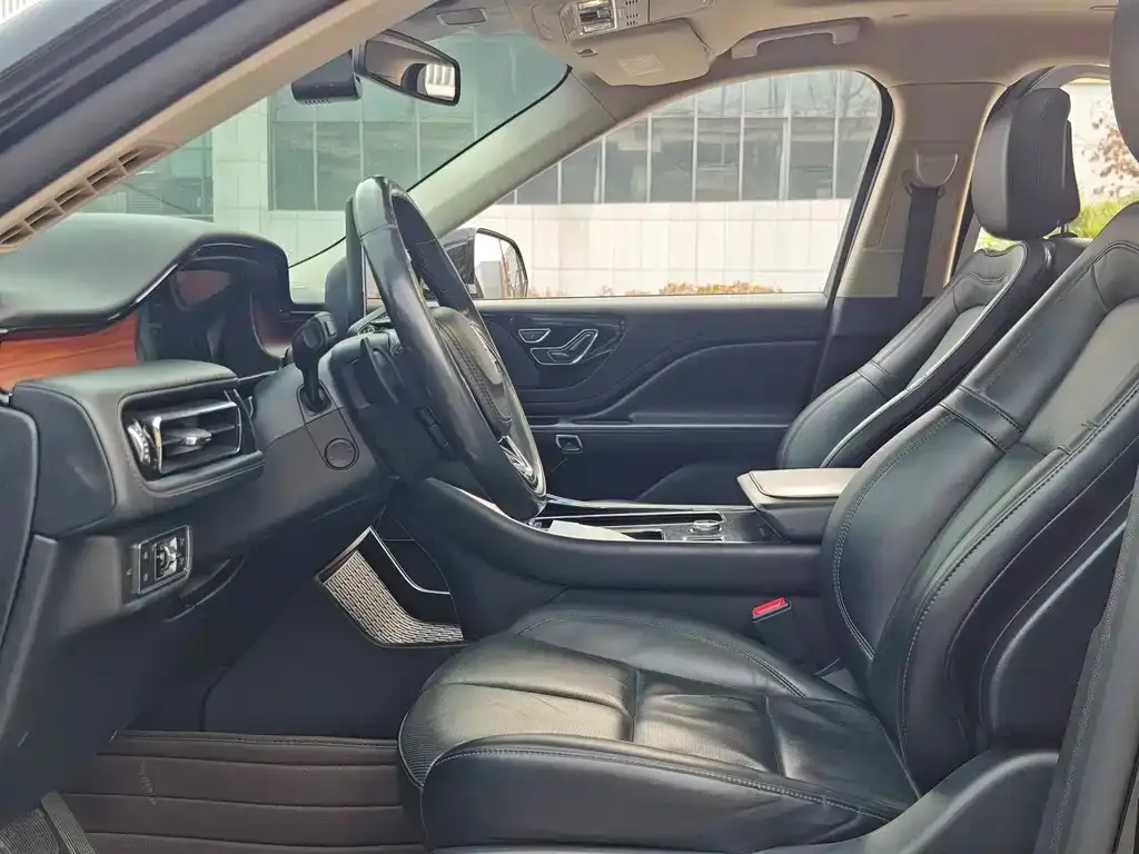 Lincoln Aviator 2022 из CN, фото 3