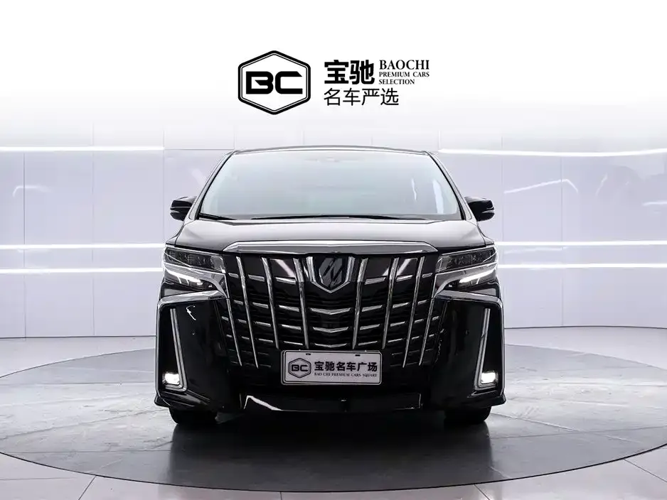 Toyota Alphard — фото 3