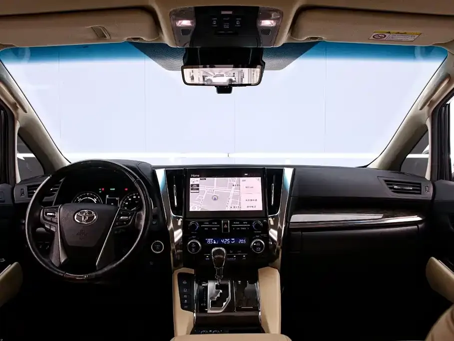 Toyota Alphard — фото 4