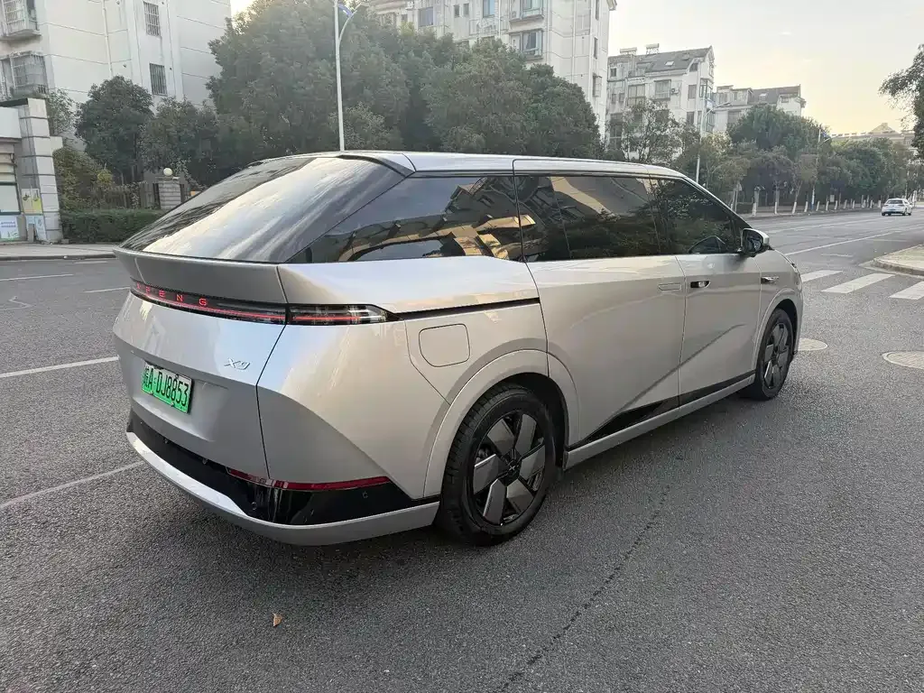XPeng X9 2024 из CN, фото 6