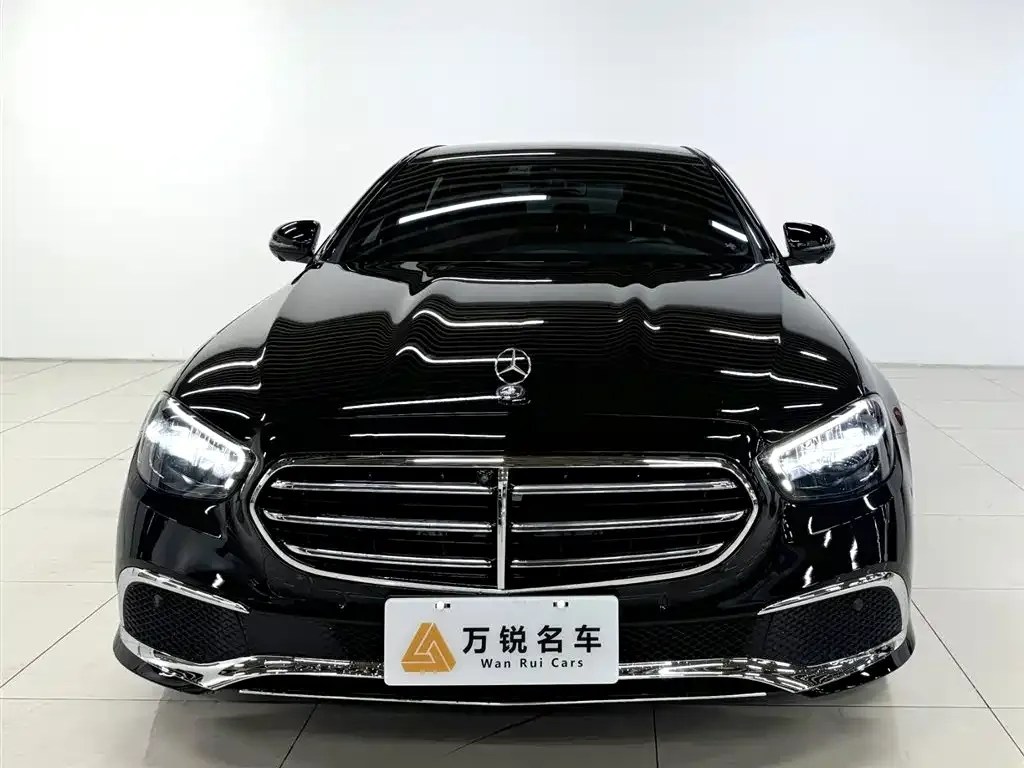Mercedes-Benz E-Class — фото 10