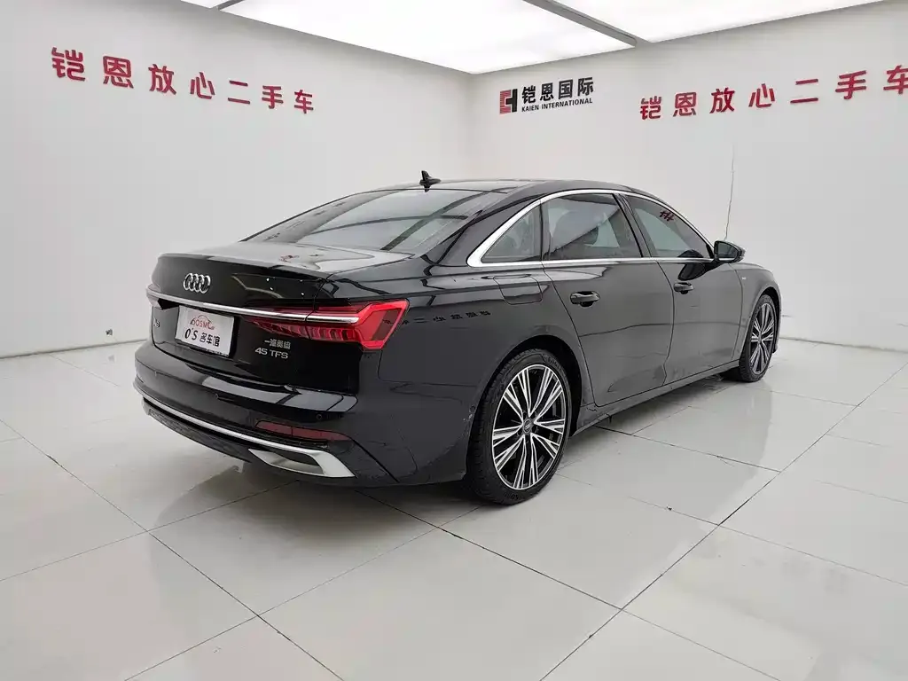 Audi A6L 2023 из CN, фото 5