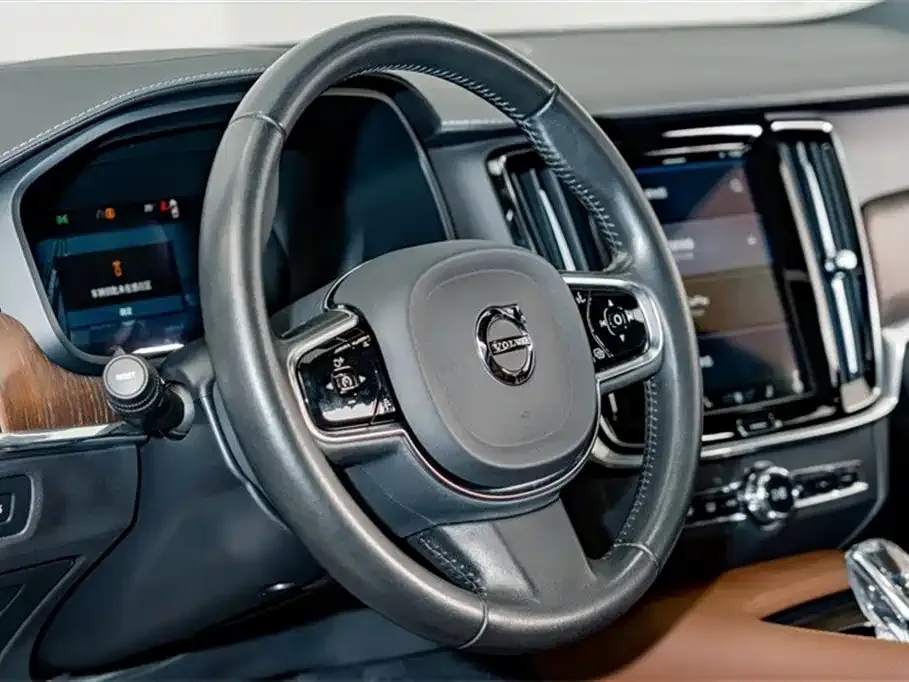 Volvo S90 2022 из CN, фото 9