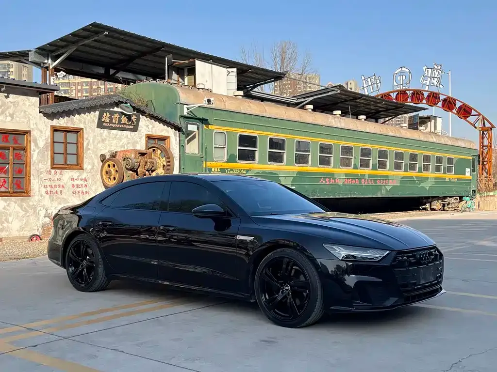Audi A7L 2023 из CN, фото 8
