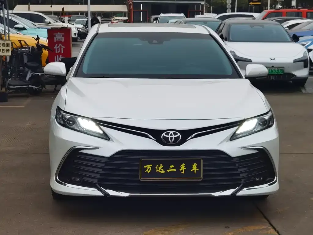 Toyota Camry 2023 из CN, фото 6