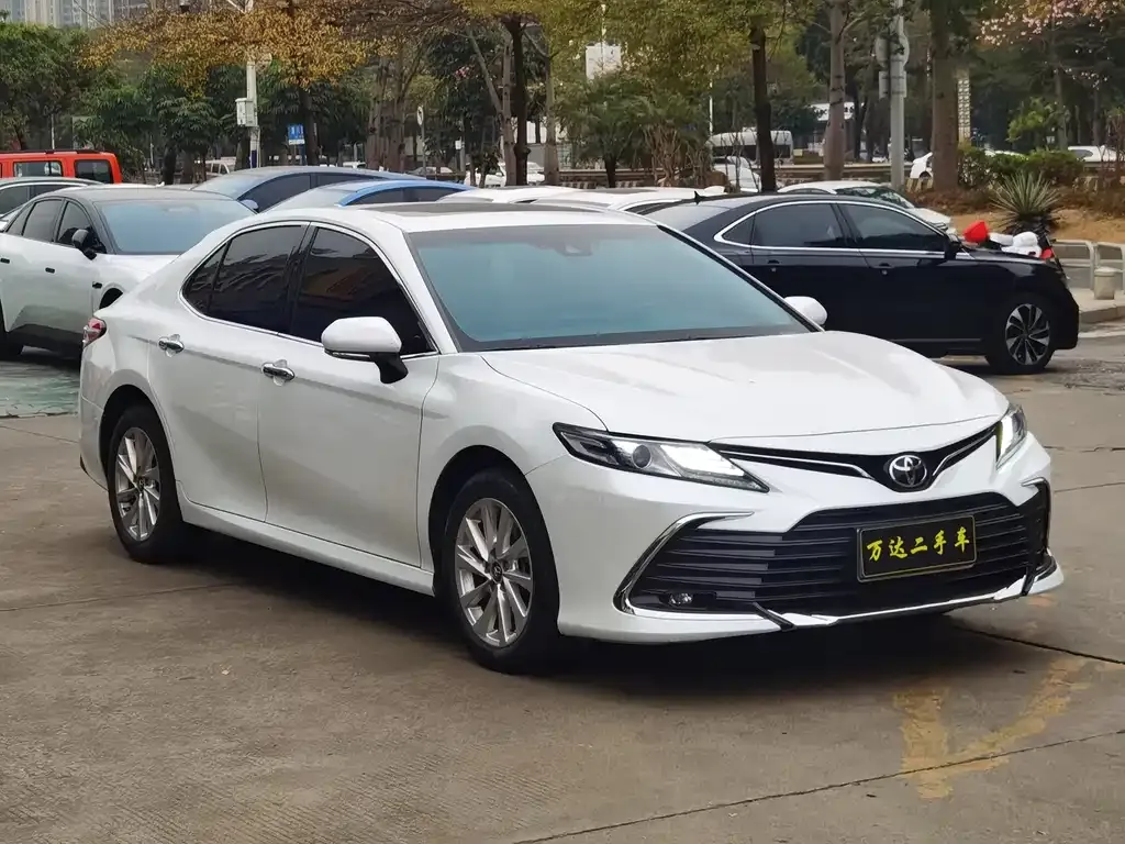Toyota Camry 2023 из CN, фото 8