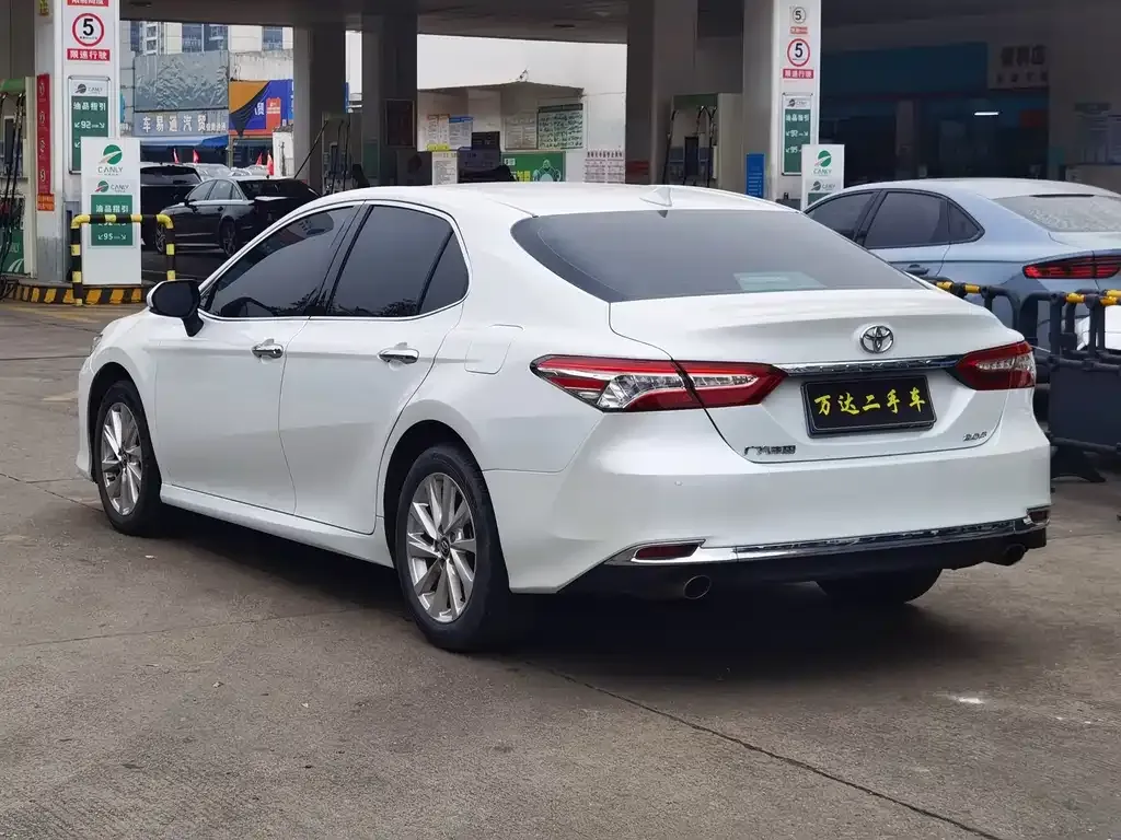 Toyota Camry 2023 из CN, фото 9