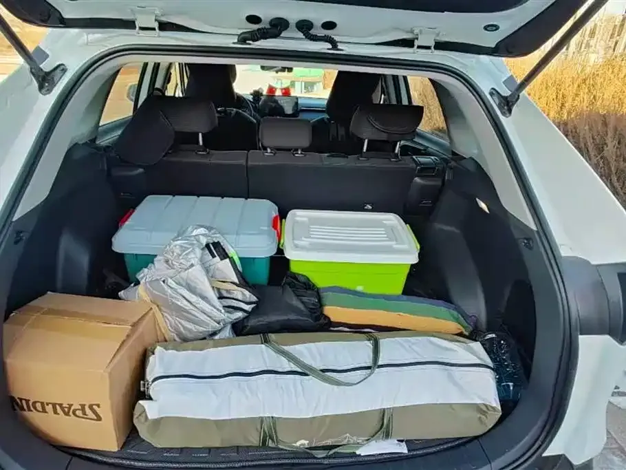 Toyota RAV4 — фото 8