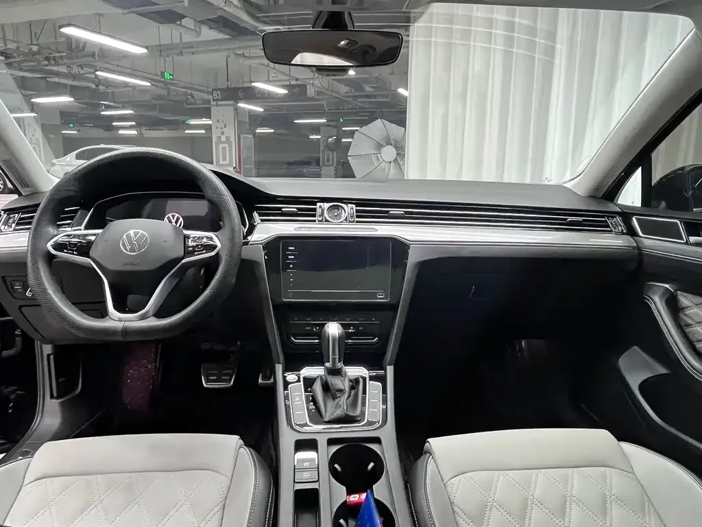 Volkswagen Magotan 2023 из CN, фото 8